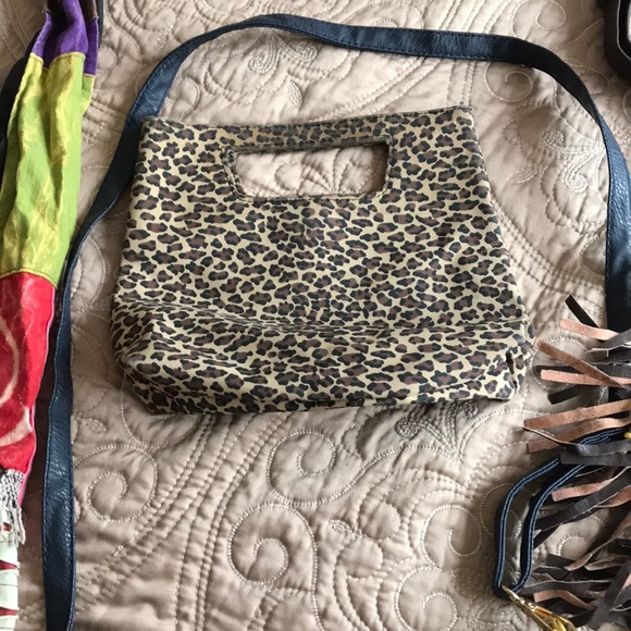 Purses - Picture 2 of 5